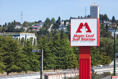 Maple Leaf Self Storage Wall Street 3001 Wall St Vancouver Bc V5k 1b5 Canada